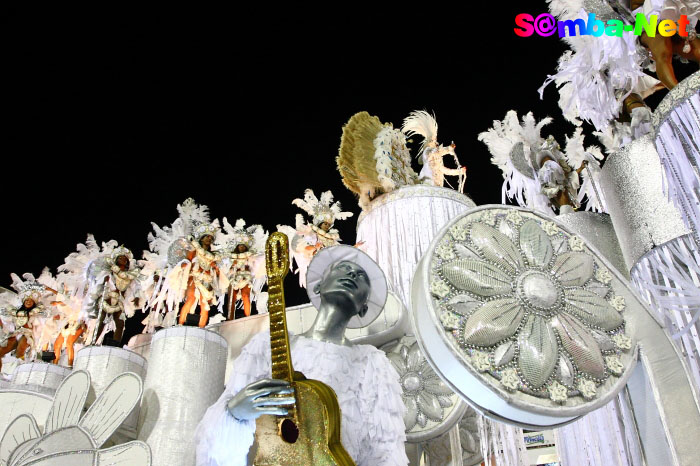 Paraíso do Tuiuti - Carnaval 2012