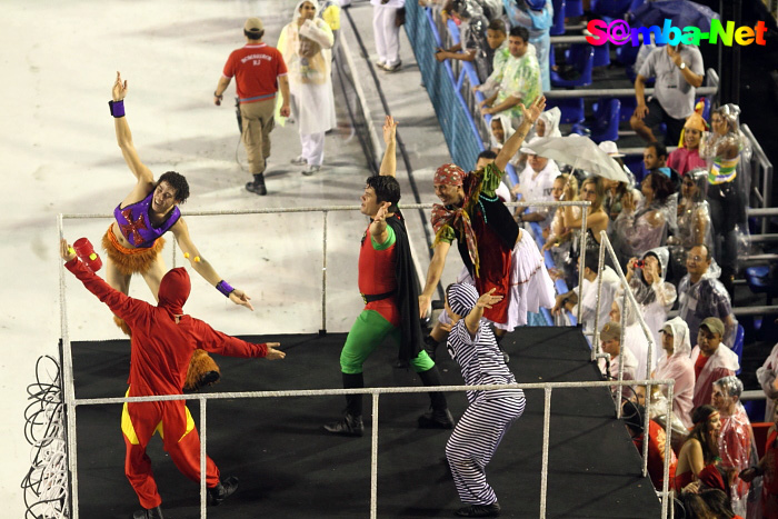 Inocentes de Belford Roxo - Carnaval 2011