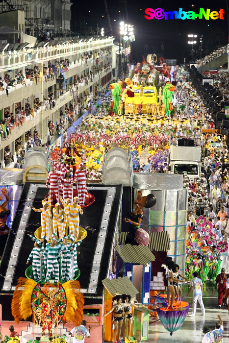 Inocentes de Belford Roxo - Carnaval 2011